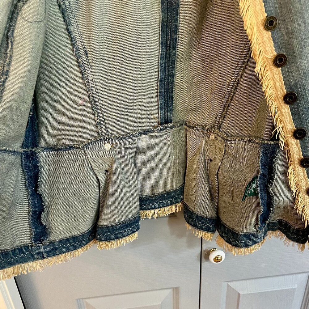 Stretch Denim Distressed Jacket "Embellished" w/Lace, Dollies & Antique Trim. - Picture 9 of 12